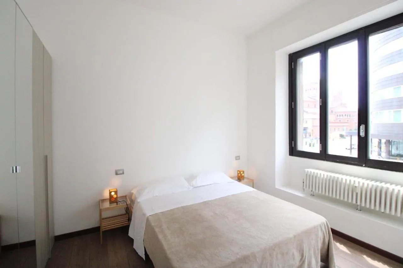Milanrentals - Giove Apartment  米兰